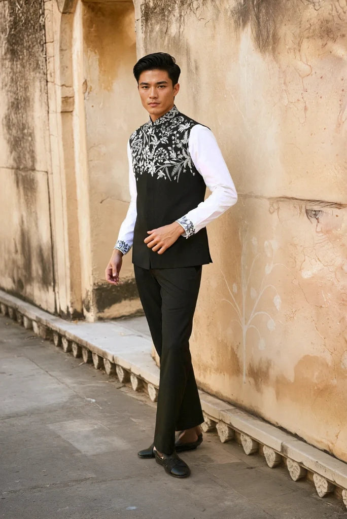 Stylish embroidered jacket with set for men