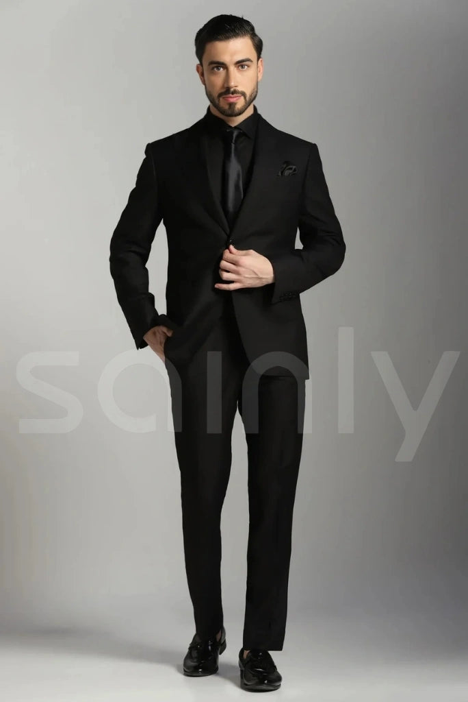 Formal men’s black suit for office wear-front