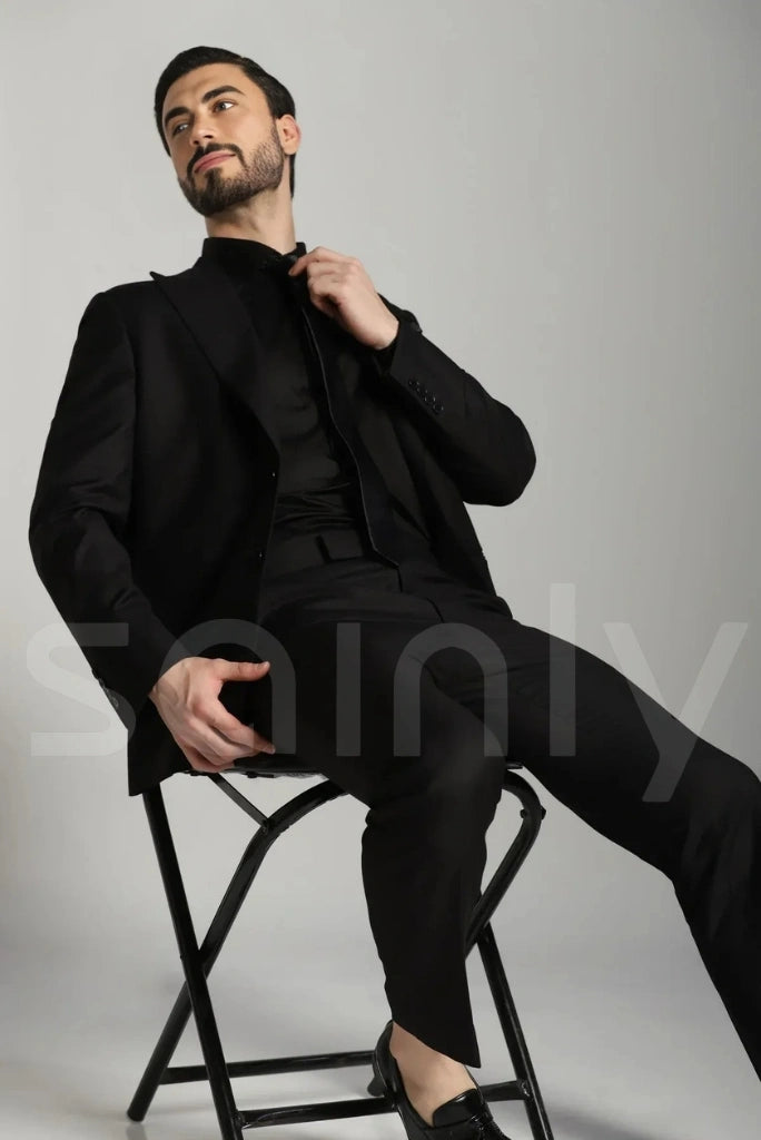 Stylish black wedding suit for men-side