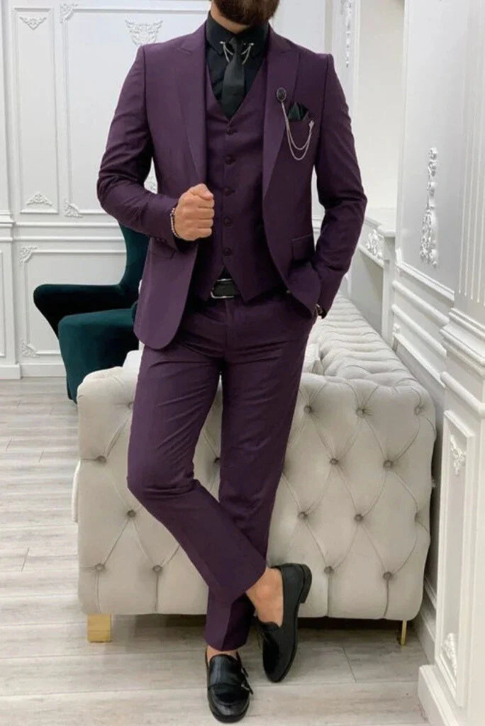Sainly men purple suit-front