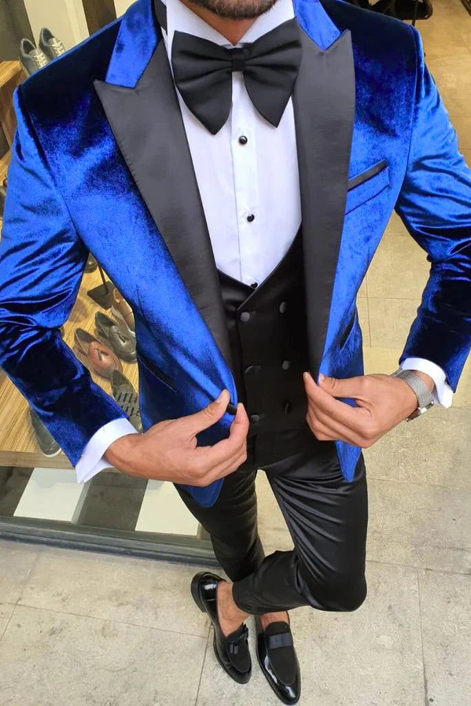 Men wearing blue velvet suit from Sainly