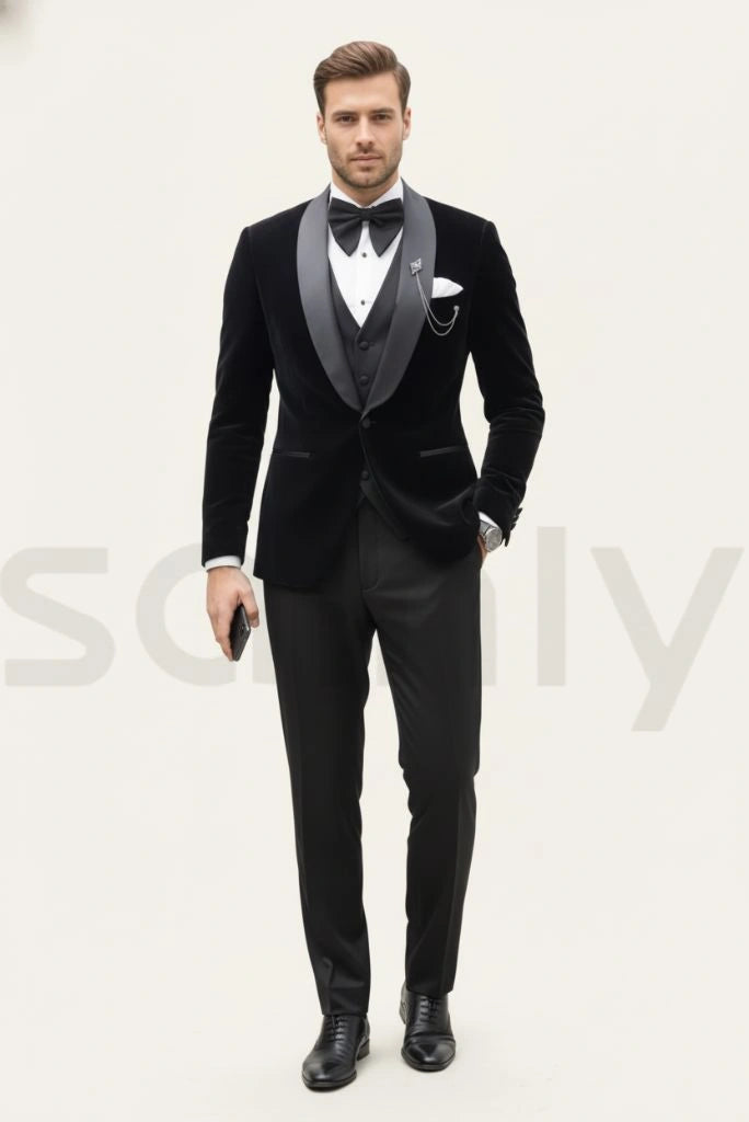 Stylish black suit for wedding wear 