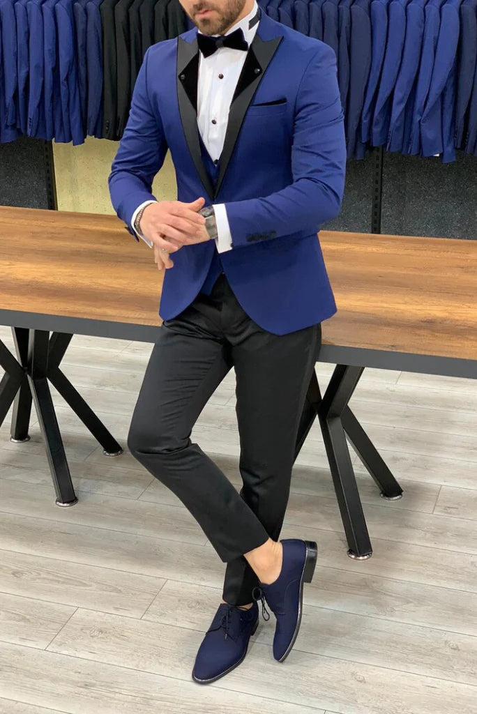 Men blue three piece formal -front