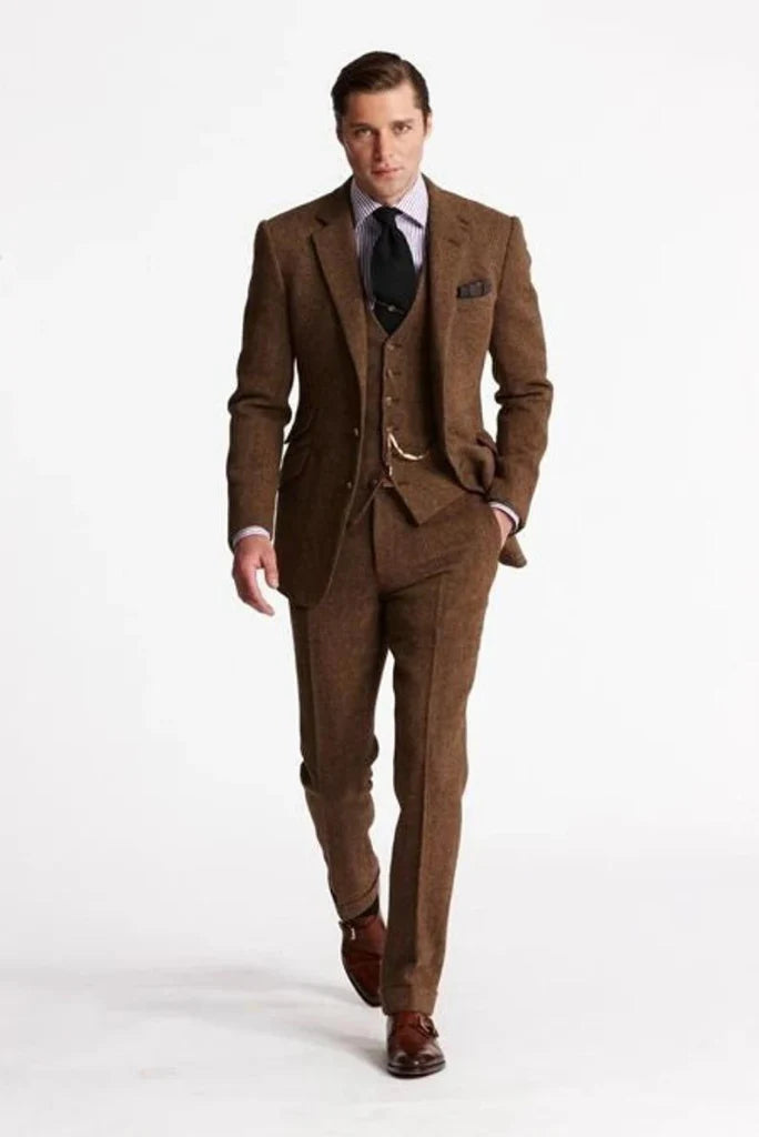 Men brown suit-front