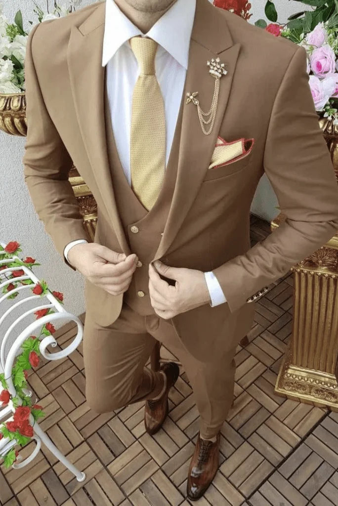 Men camel brown suit-front