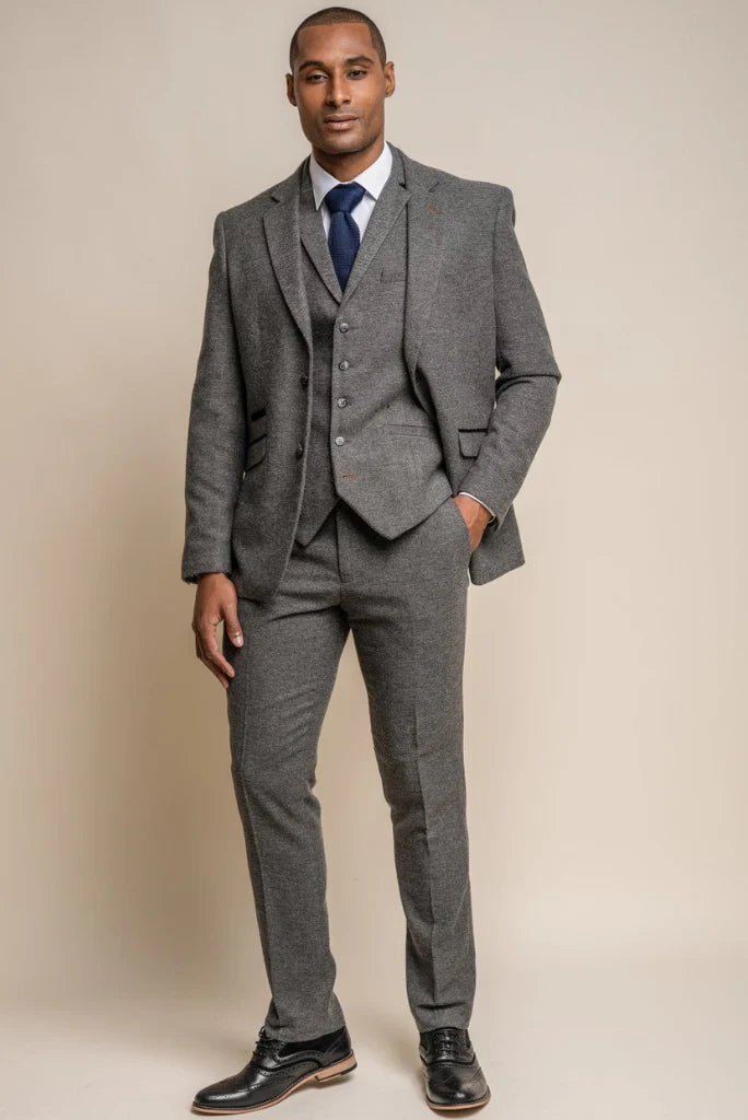 Men grey tweed 3 piece-front