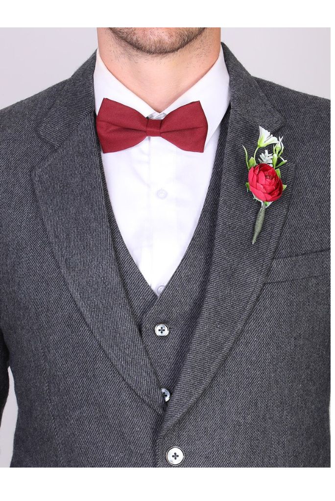 Men grey tweed suit-front