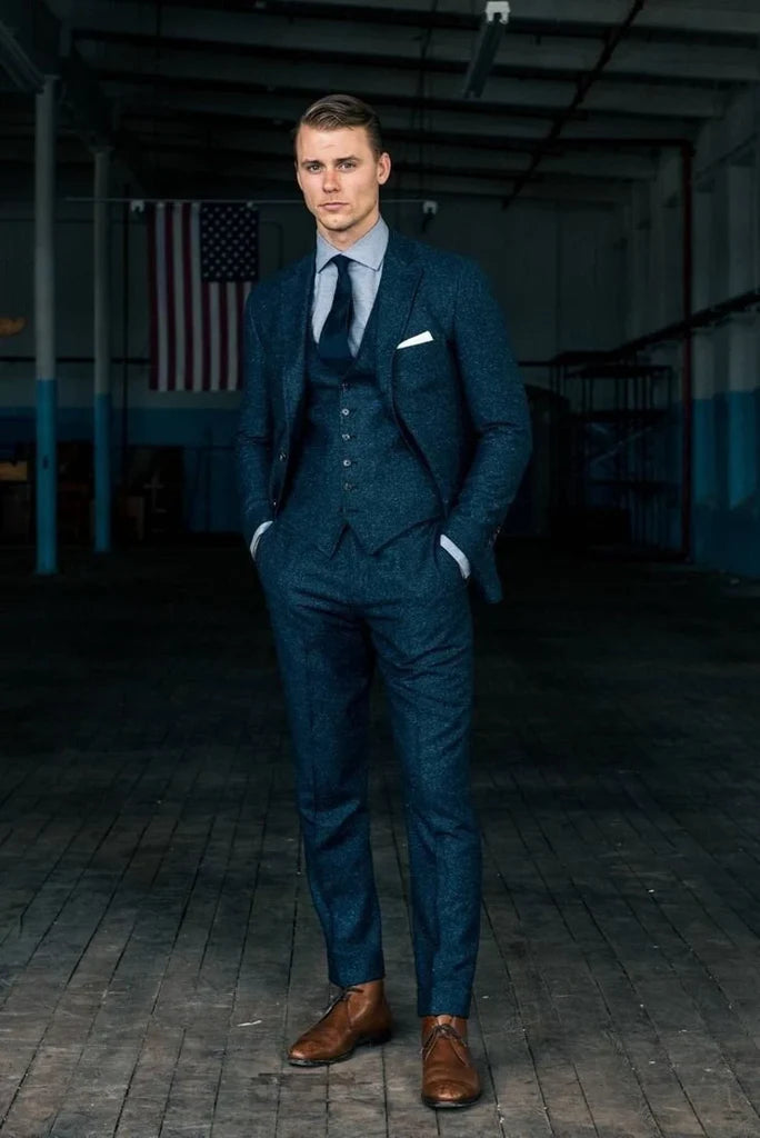 Men navy blue tweed suit-front