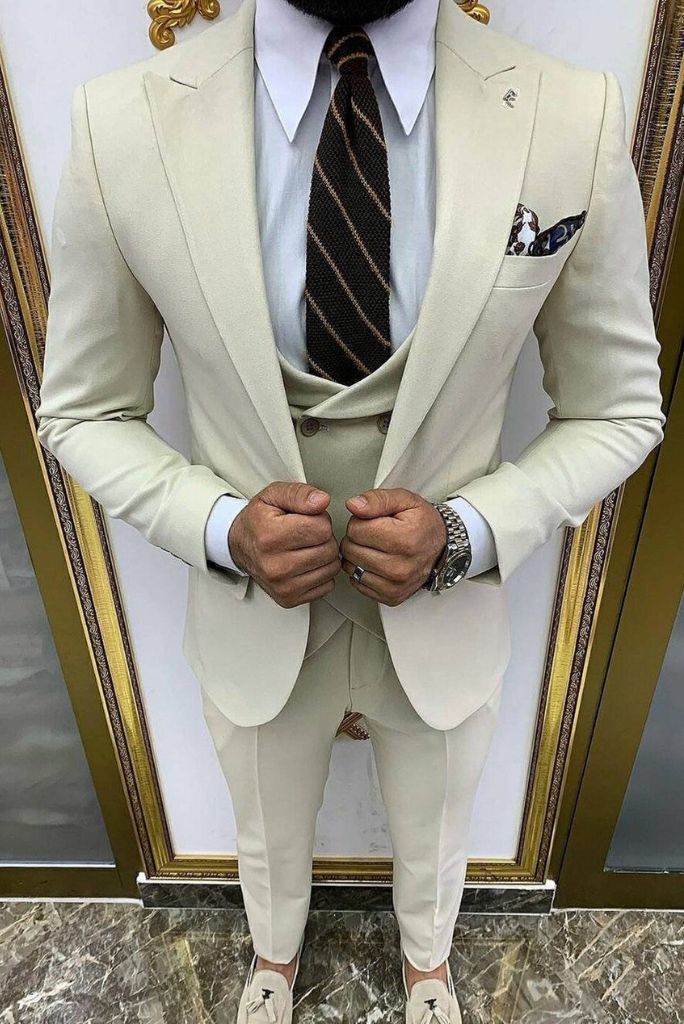Men off white three piece-front
