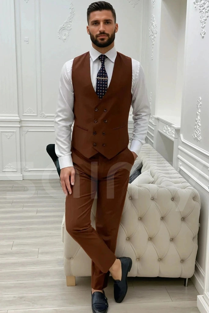 Brown suit showcasing the texture of high-quality fabric-front