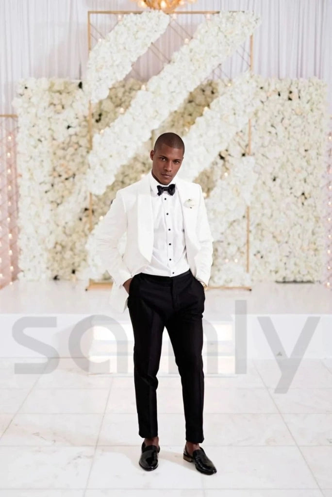 Men’s classic white suit – perfect for weddings and formal events-front