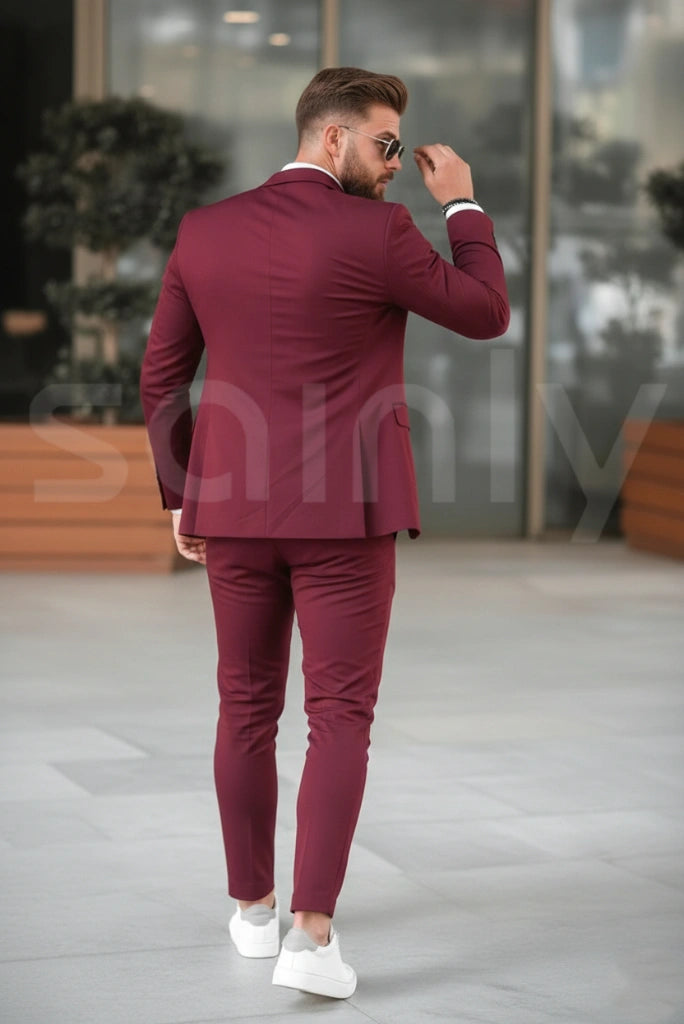 Sainly_Mens_Maroon_Two_Piece_Suit_Back
