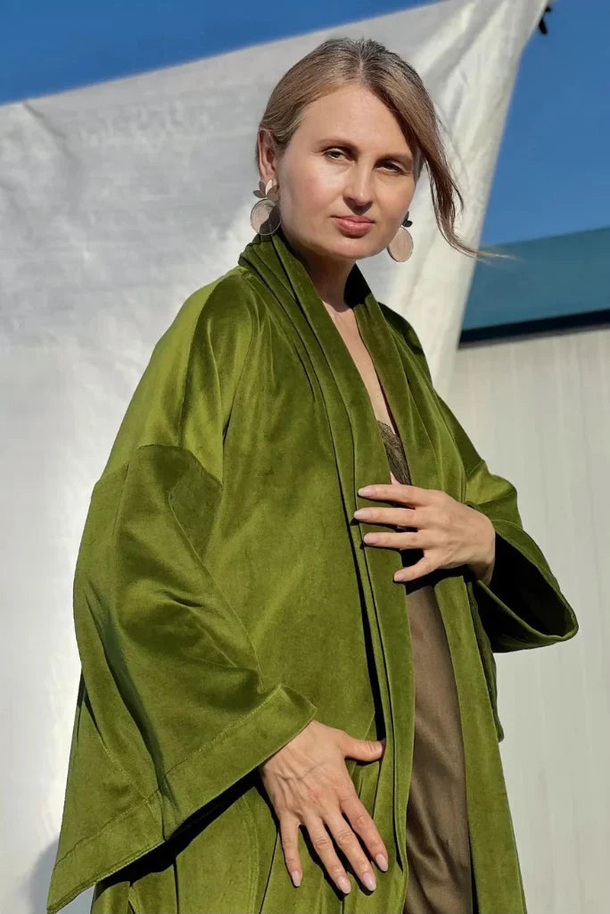 WomenGreenKimono-Front