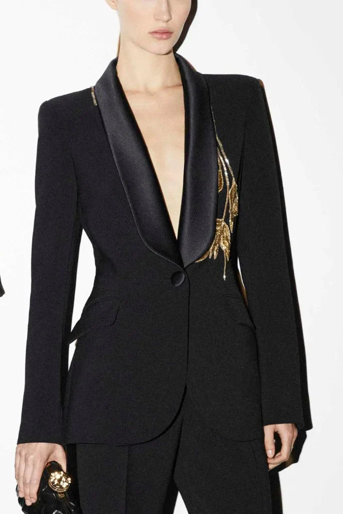 Women black suit-front